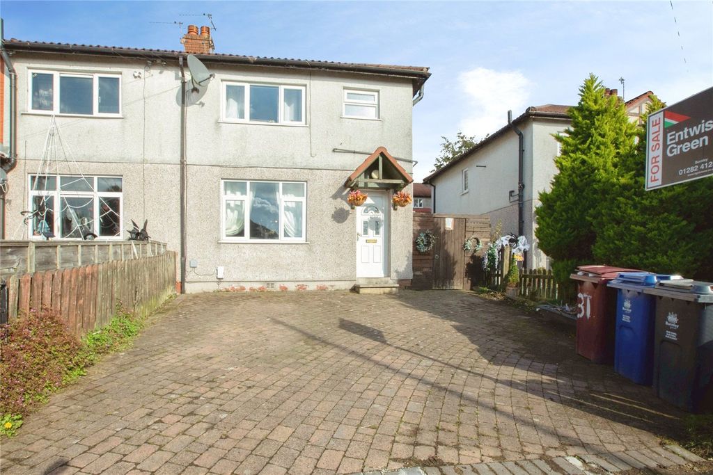 Property photo 1 of 19 Picture No. 24