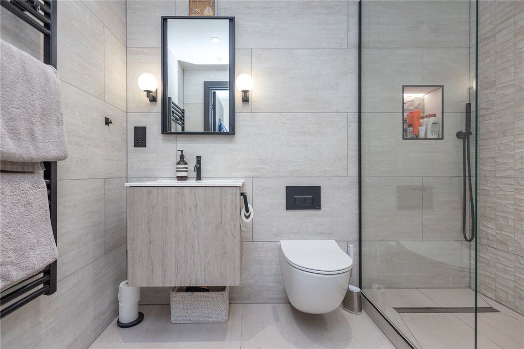 Additional image 14 of 2 bed flat for saleChaddesley Glen, Poole, Dorset BH13