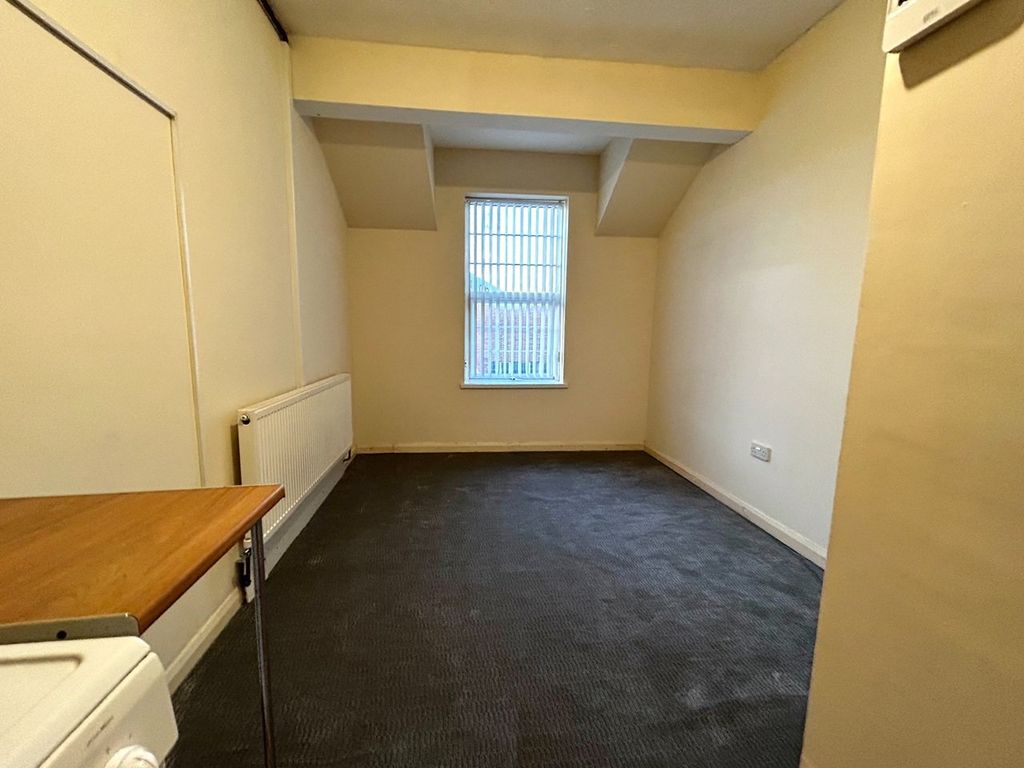 Property photo 3 of 4