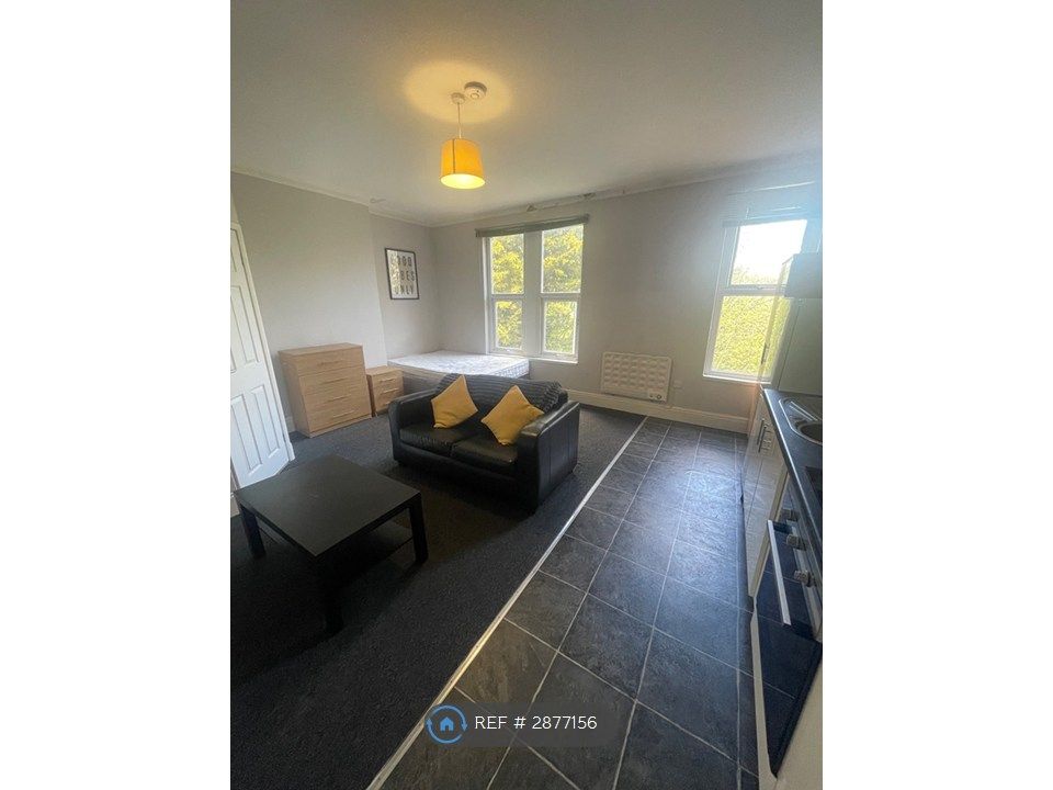 Property photo 2 of 6