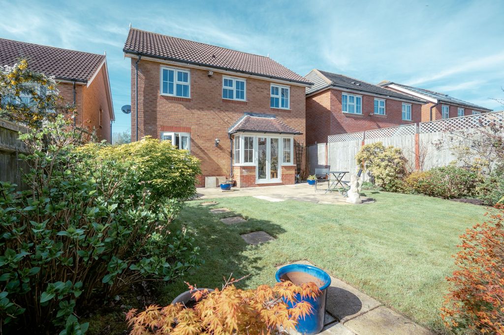 Property photo 2 of 19