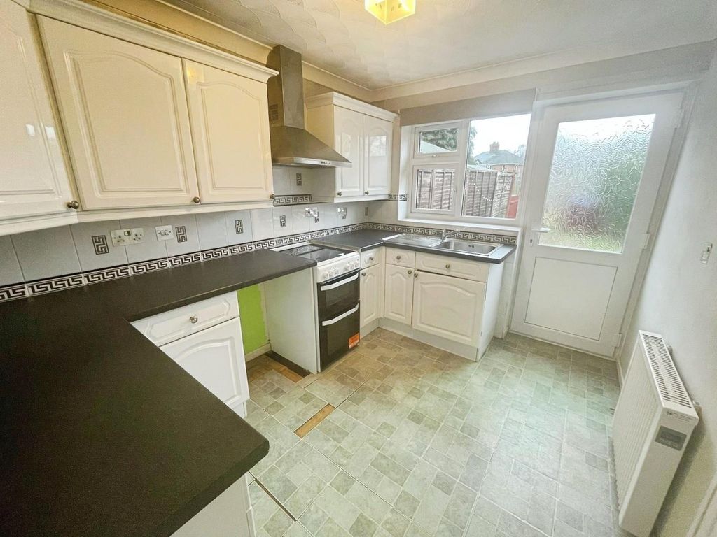 Property photo 2 of 11 2898d99F-377876A7-4F6E-47c4-8B61-8Ae064Bcca8E.Jpeg