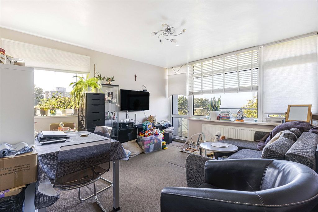 Property photo 2 of 17 Reception Room