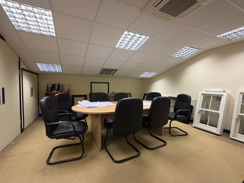 Property photo 2 of 3