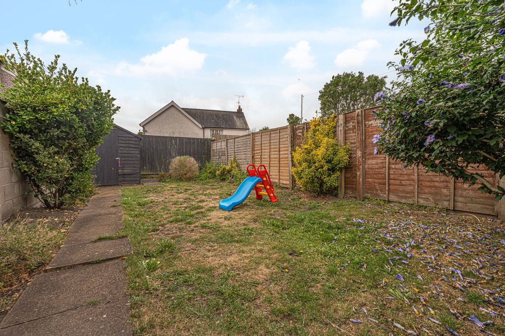 Property photo 2 of 29