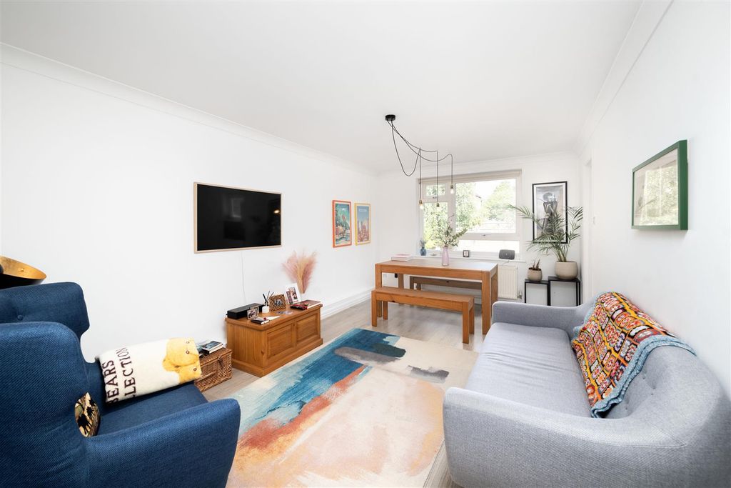 Property photo 2 of 8 P05 (40).Jpg