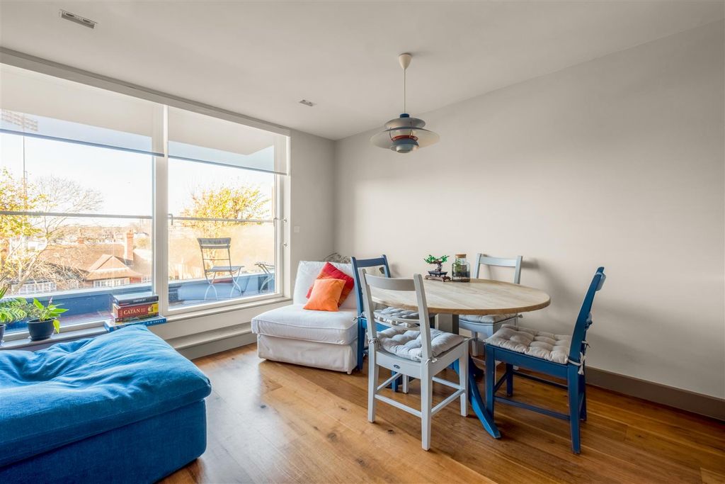 Additional image 21 of 3 bed flat to rentPalmeira Avenue, Hove BN3