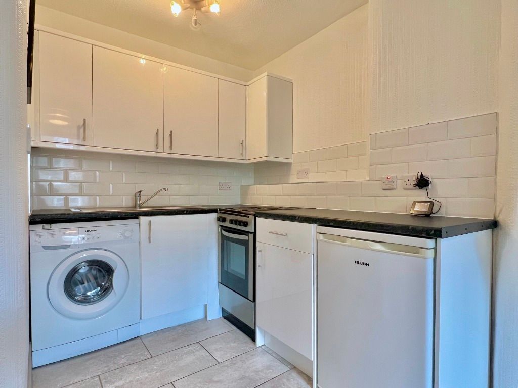 Property photo 3 of 10 Photo 3