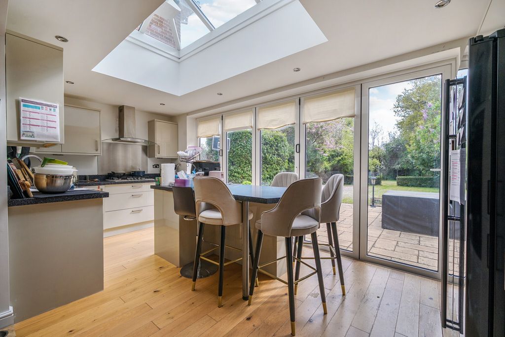Property photo 3 of 26 1436867-23-69E68c...