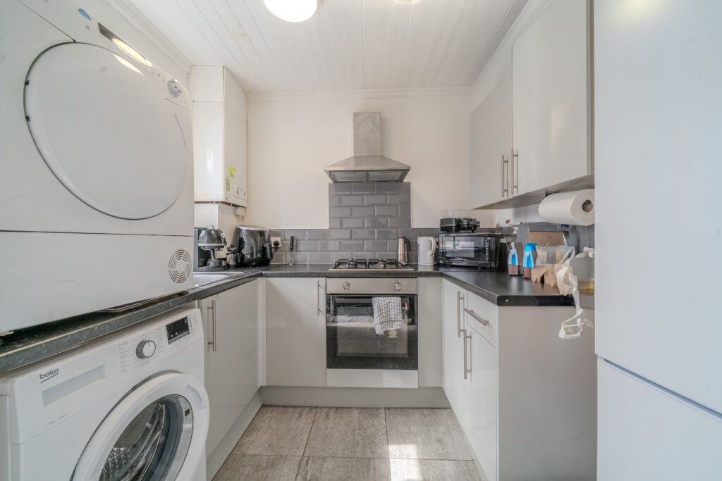 Property photo 1 of 27