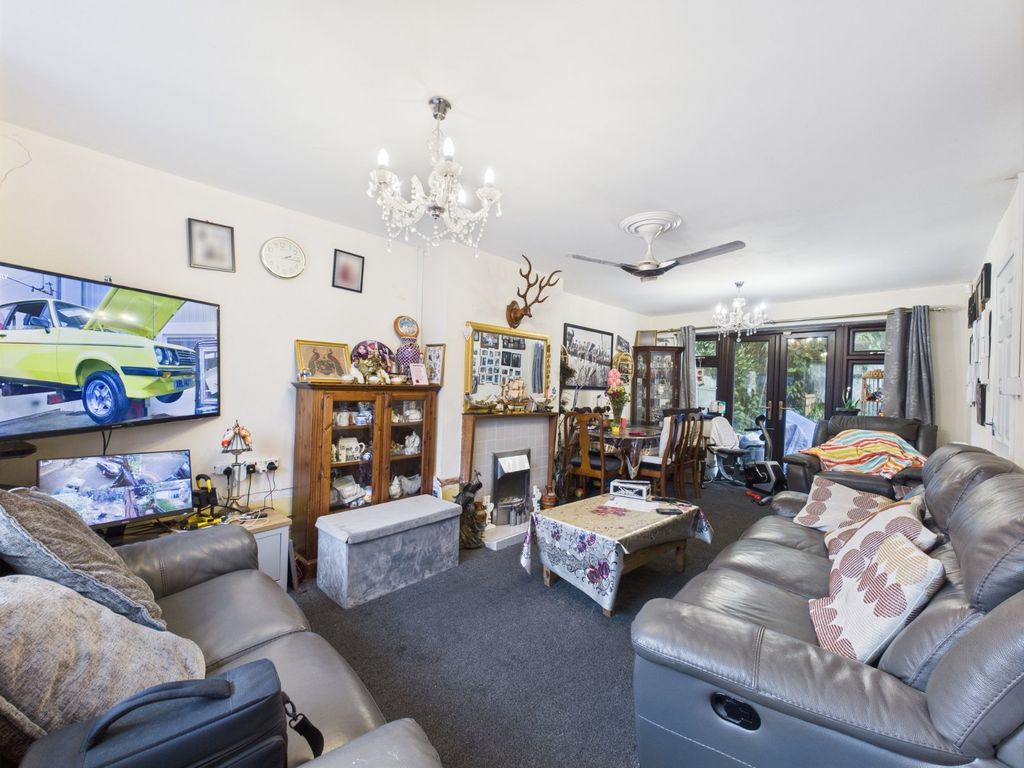Property photo 2 of 11 Picture No. 06