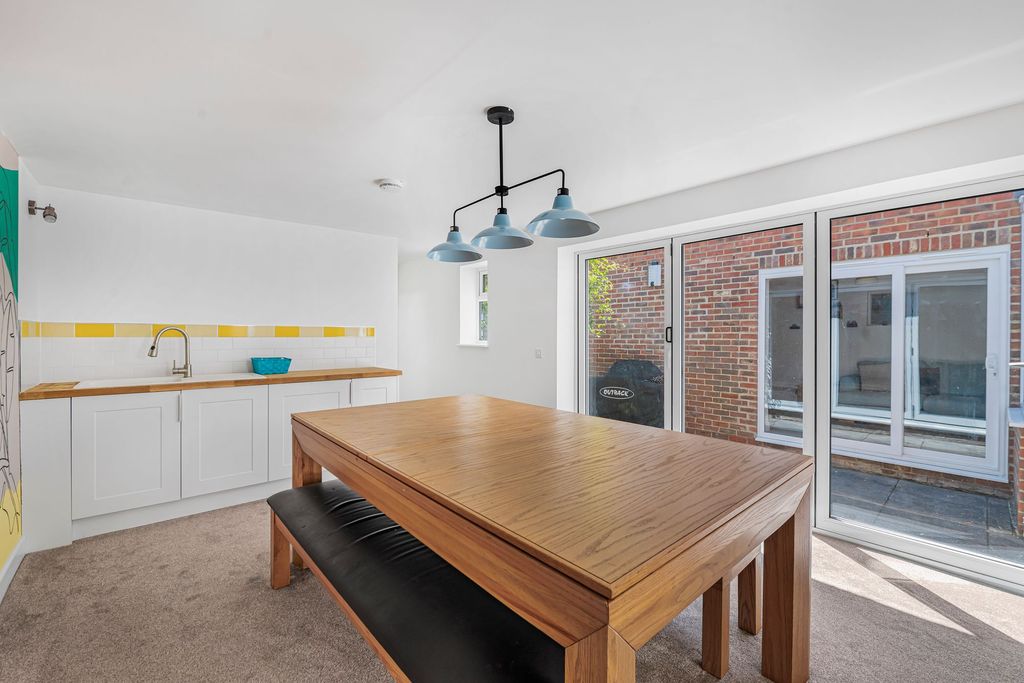 Additional image 9 of 5 bed detached bungalow for saleDryden Way, Liphook GU30