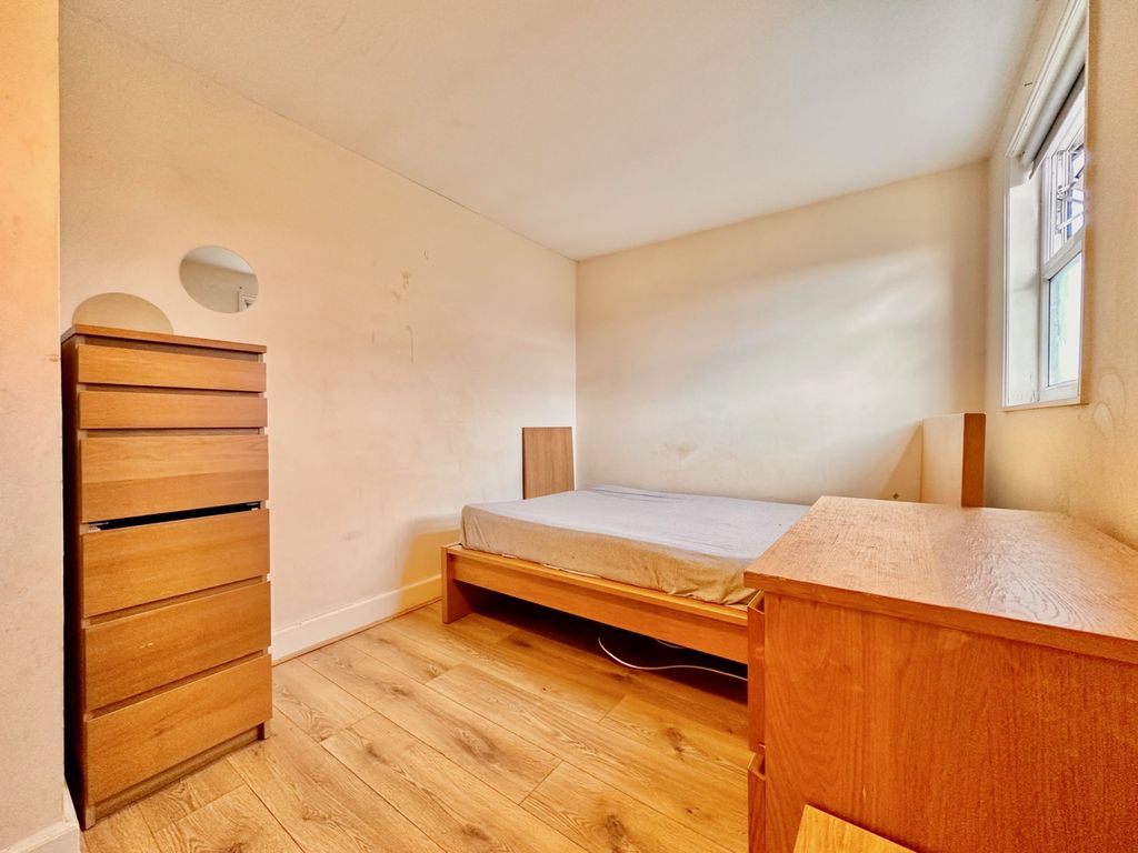 Property photo 3 of 18 Gallery