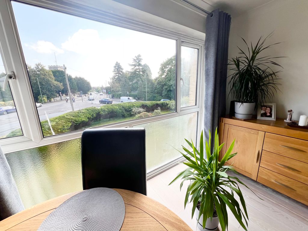 Property photo 3 of 10 Img_2127 2