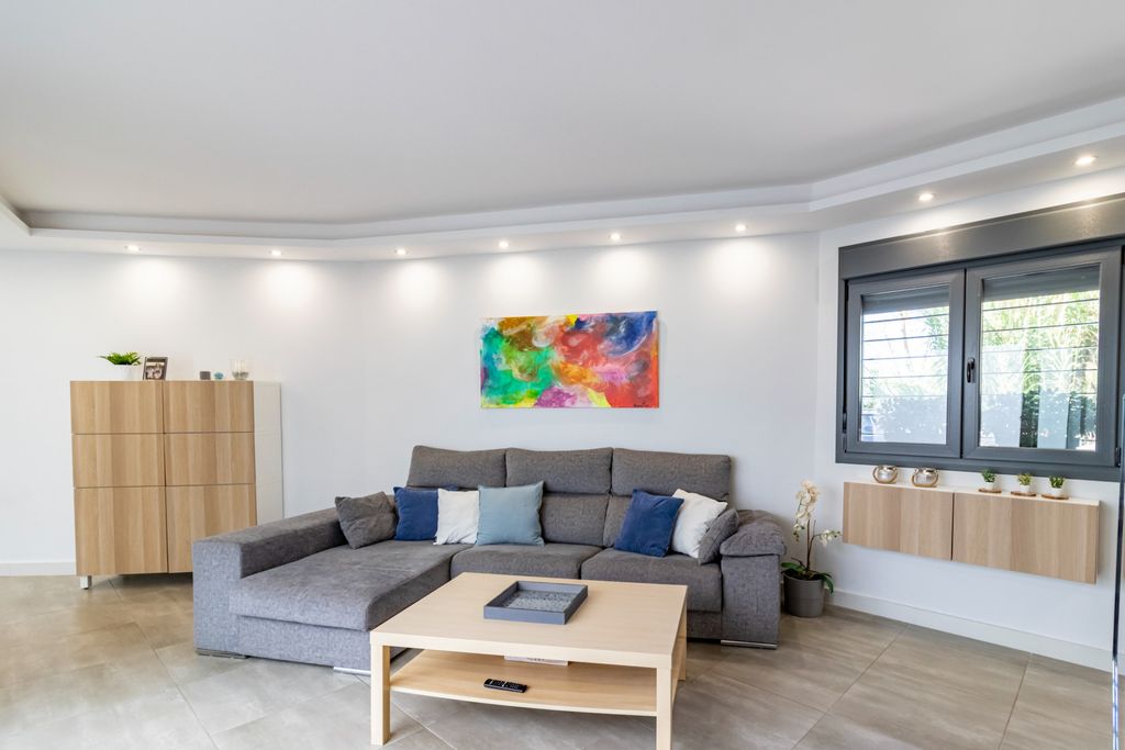 Property photo 2 of 50 Photo 1