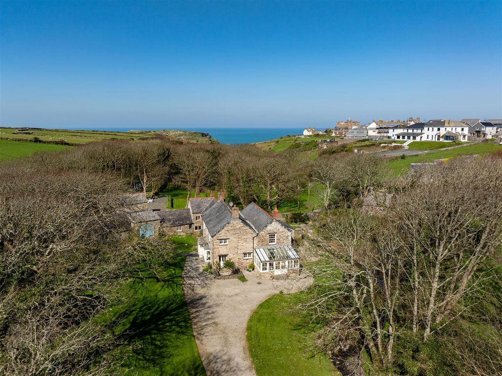 Property photo 1 of 35