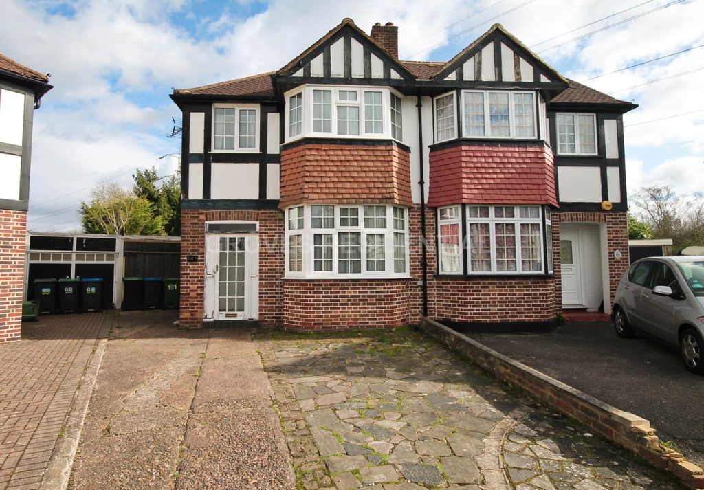 Property photo 1 of 11