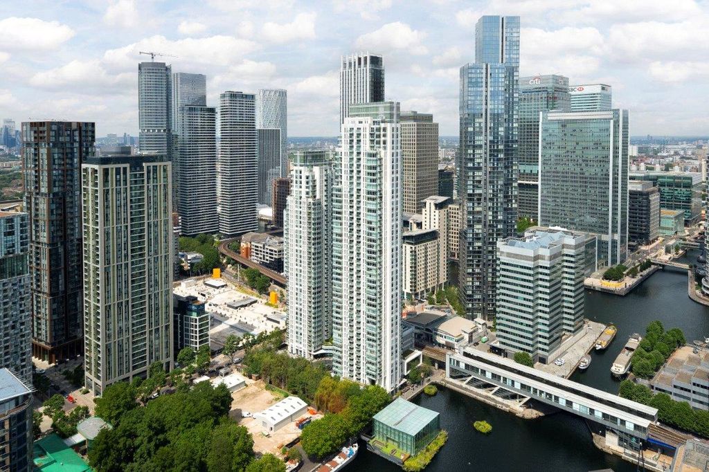 Property photo 1 of 11 Overview