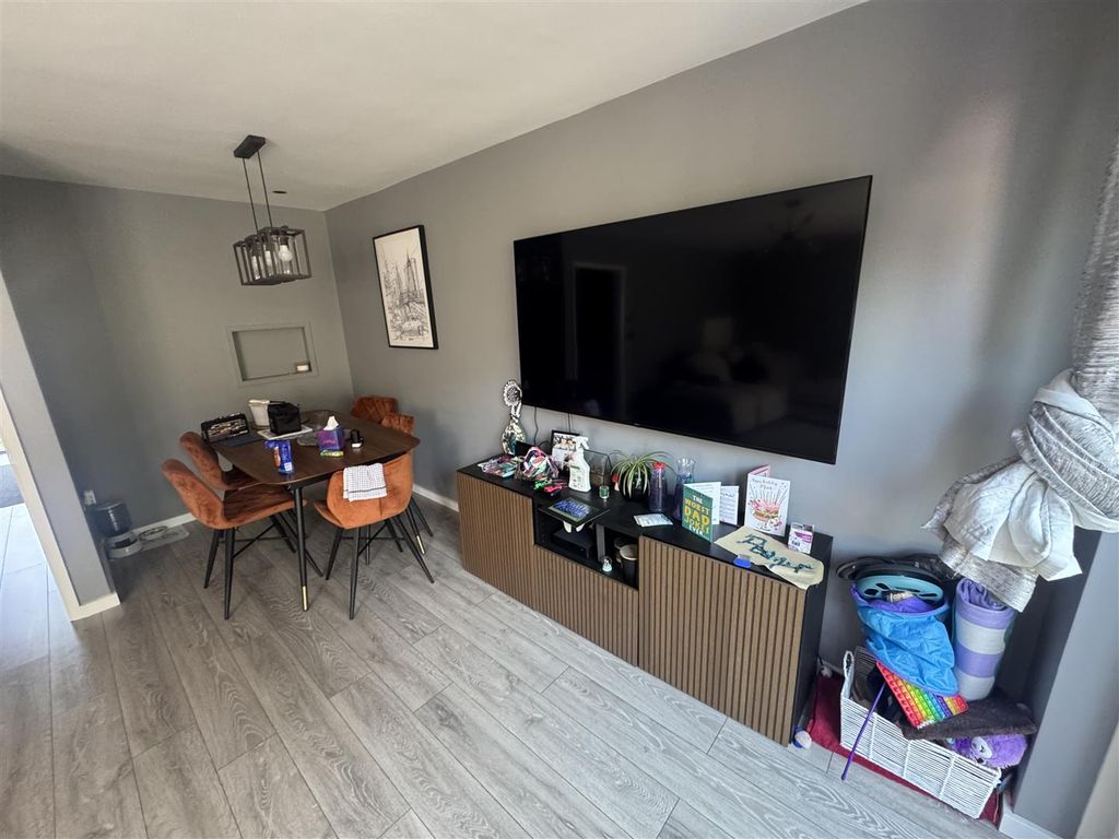 Property photo 3 of 13 Gallery