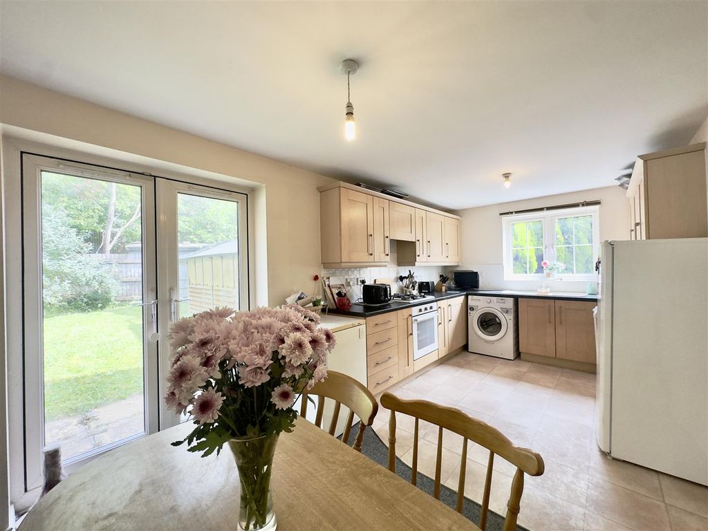 Property photo 2 of 17 2
