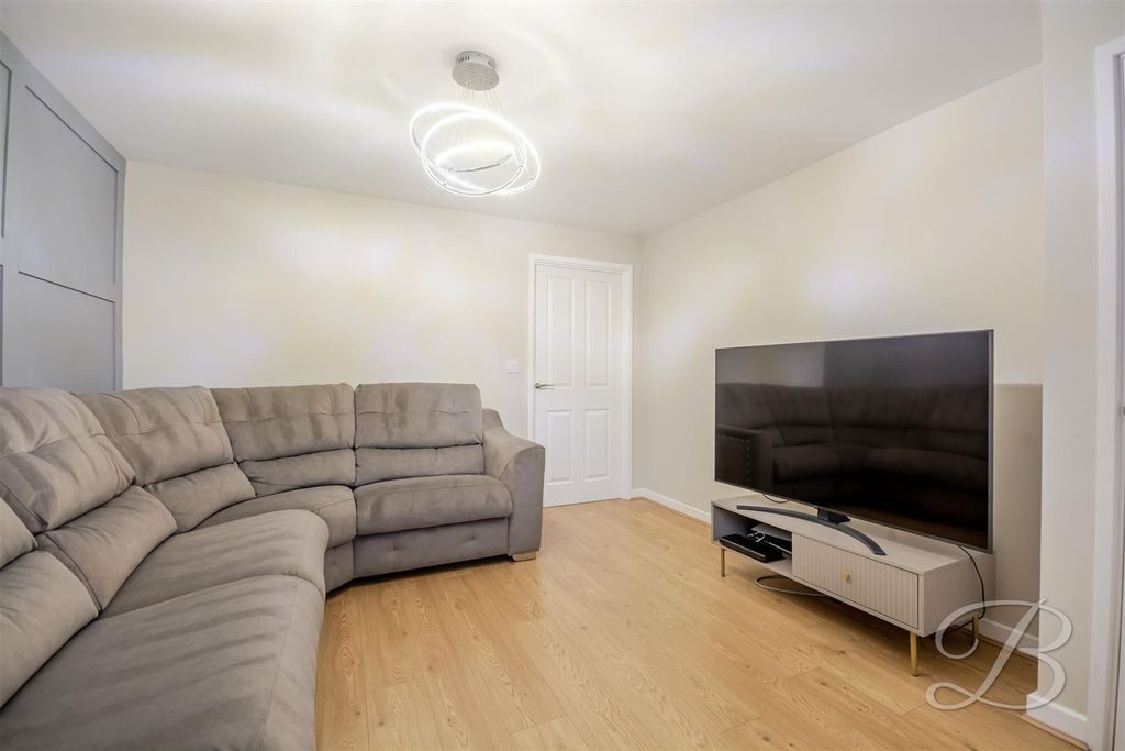 Property photo 3 of 26 Ccltd-10.Jpg