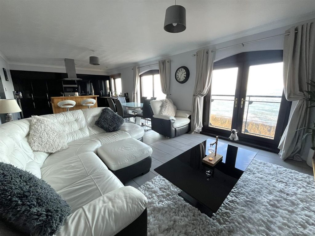 Property photo 3 of 23 Open Plan Lounge / Dining Kitchen