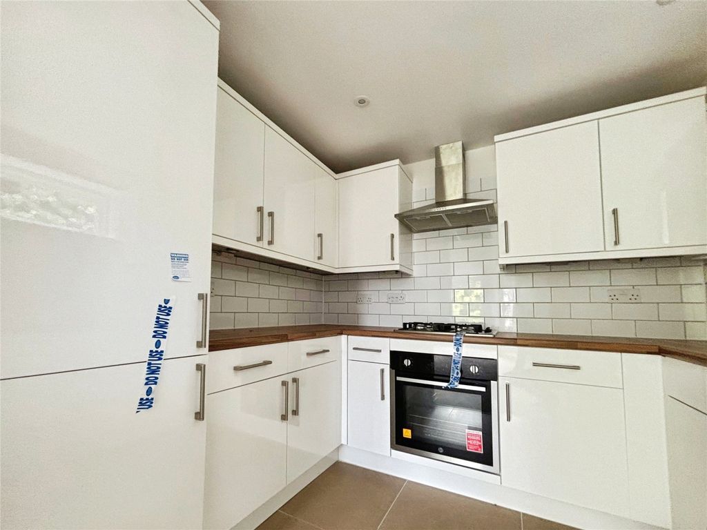 Property photo 3 of 12 Picture No. 02