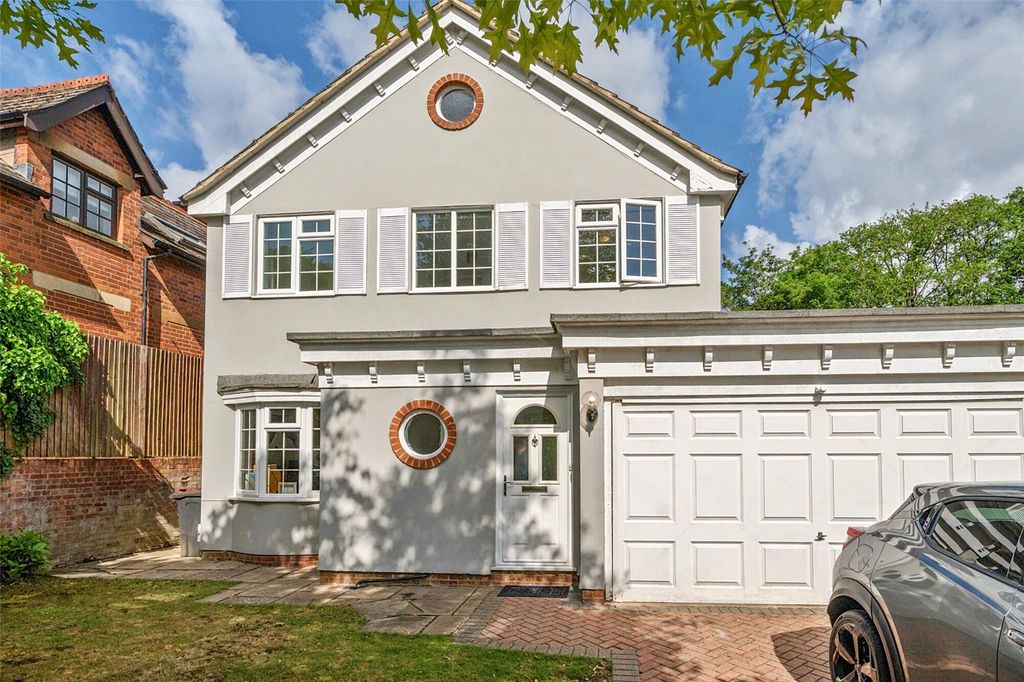 Property photo 1 of 17 External