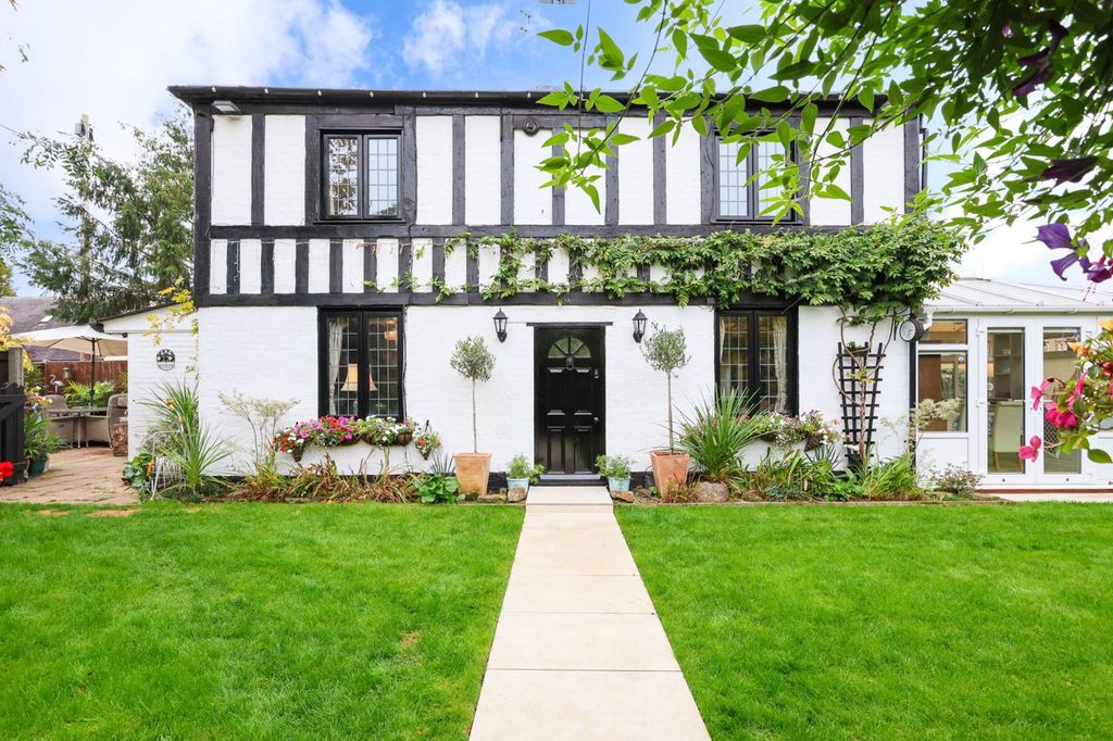 Property photo 2 of 24