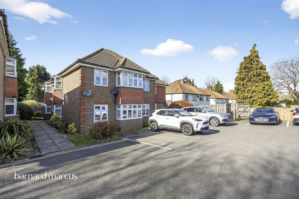 Property photo 3 of 15