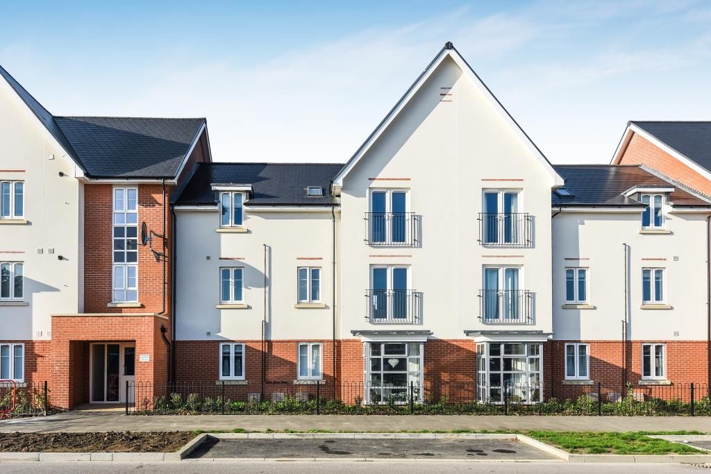 Property photo 3 of 11 External View