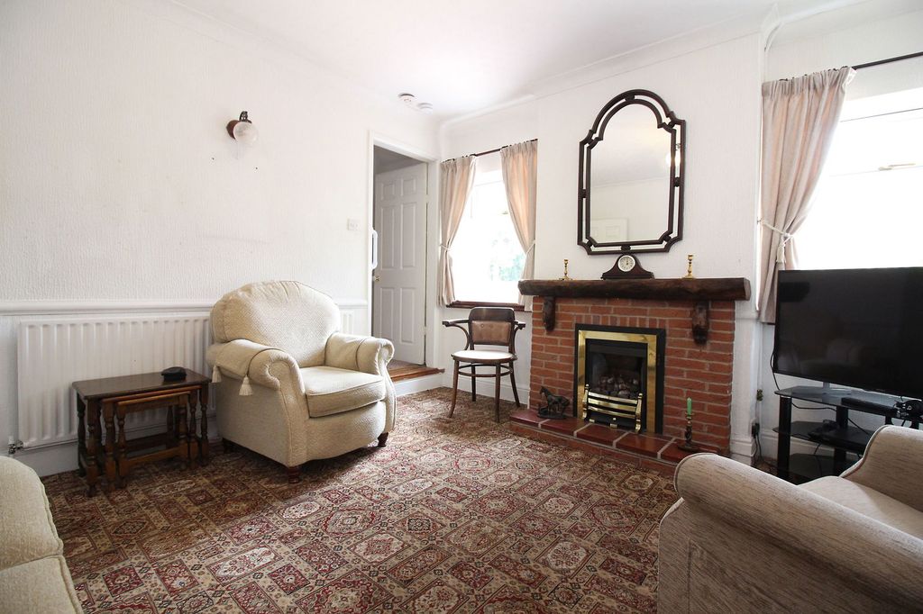Property photo 3 of 16