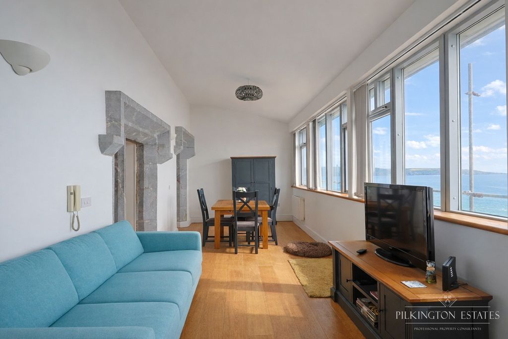 Property photo 3 of 14 5057682