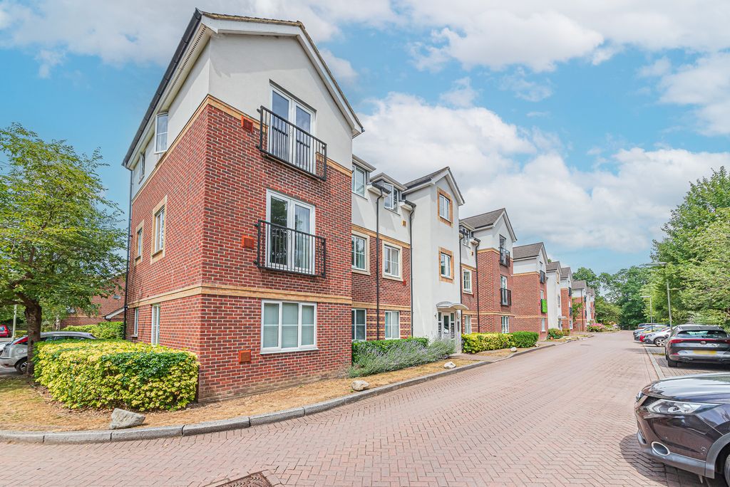 Property photo 1 of 16 16