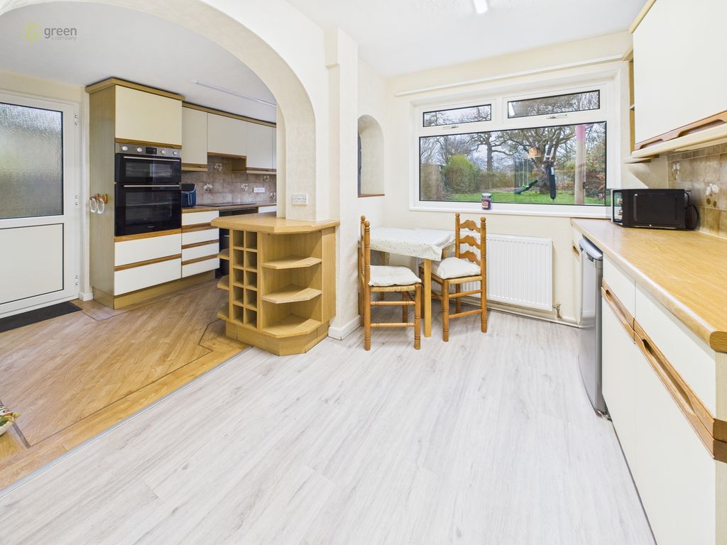 Property photo 2 of 31 Cam01698G0Pr0120Still006