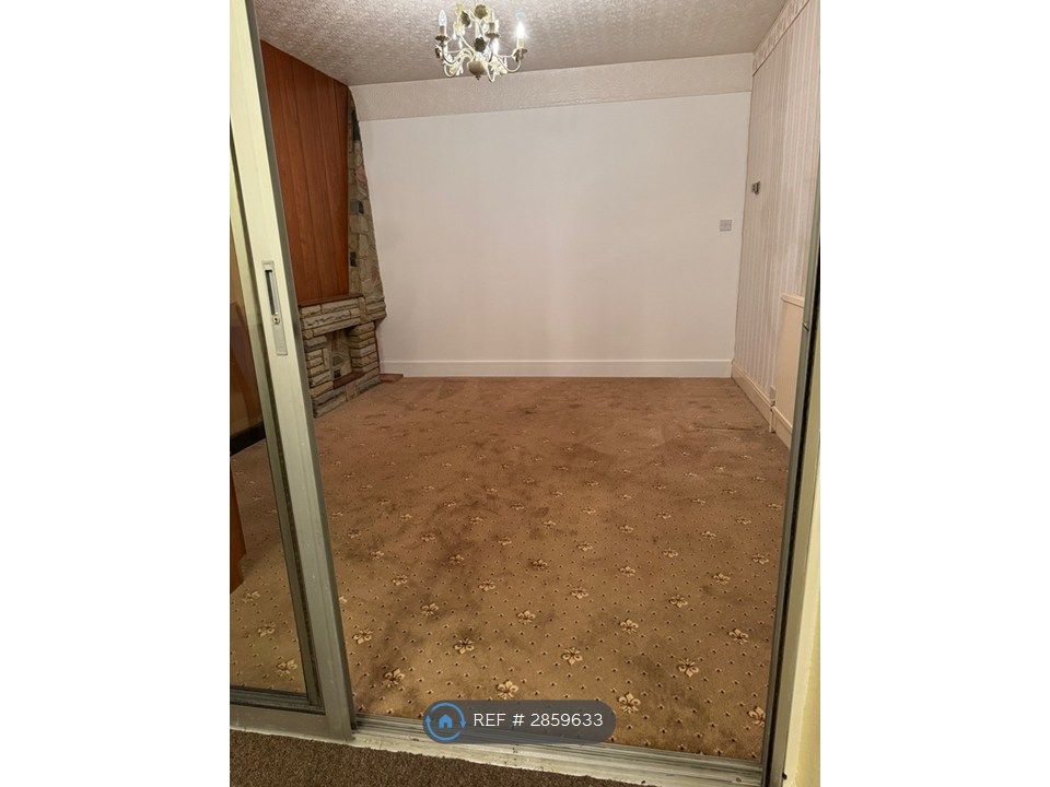 Property photo 3 of 26