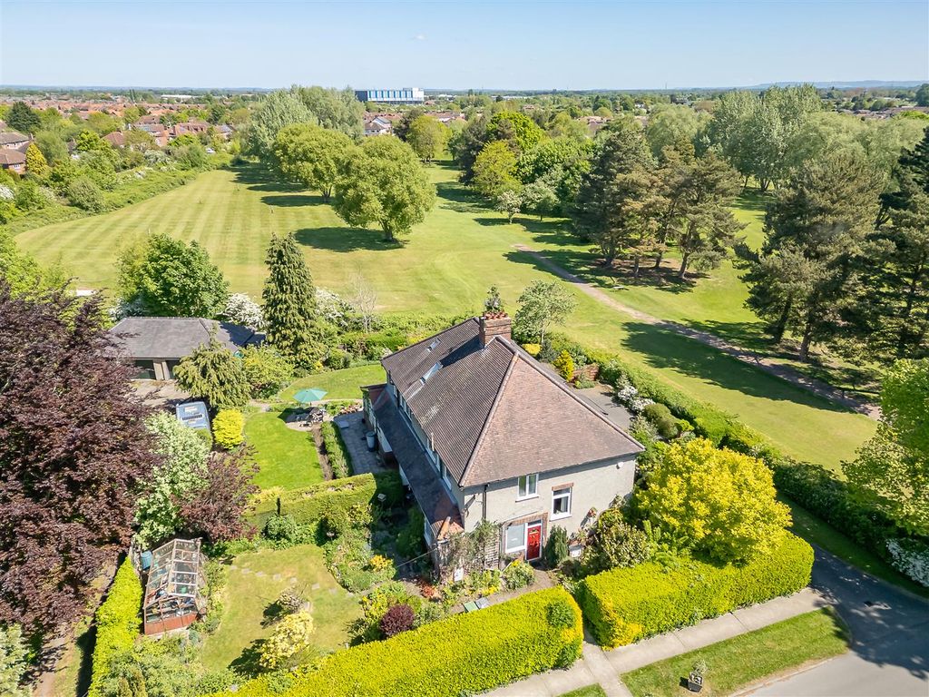 Property photo 1 of 27 Drone