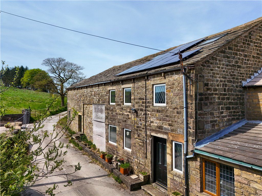 Property photo 1 of 22 External