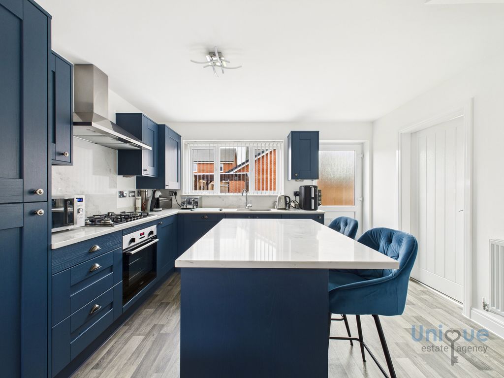 Property photo 2 of 30