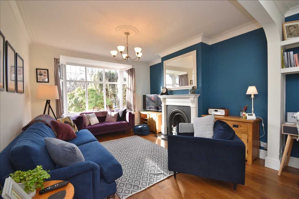 Property photo 3 of 23