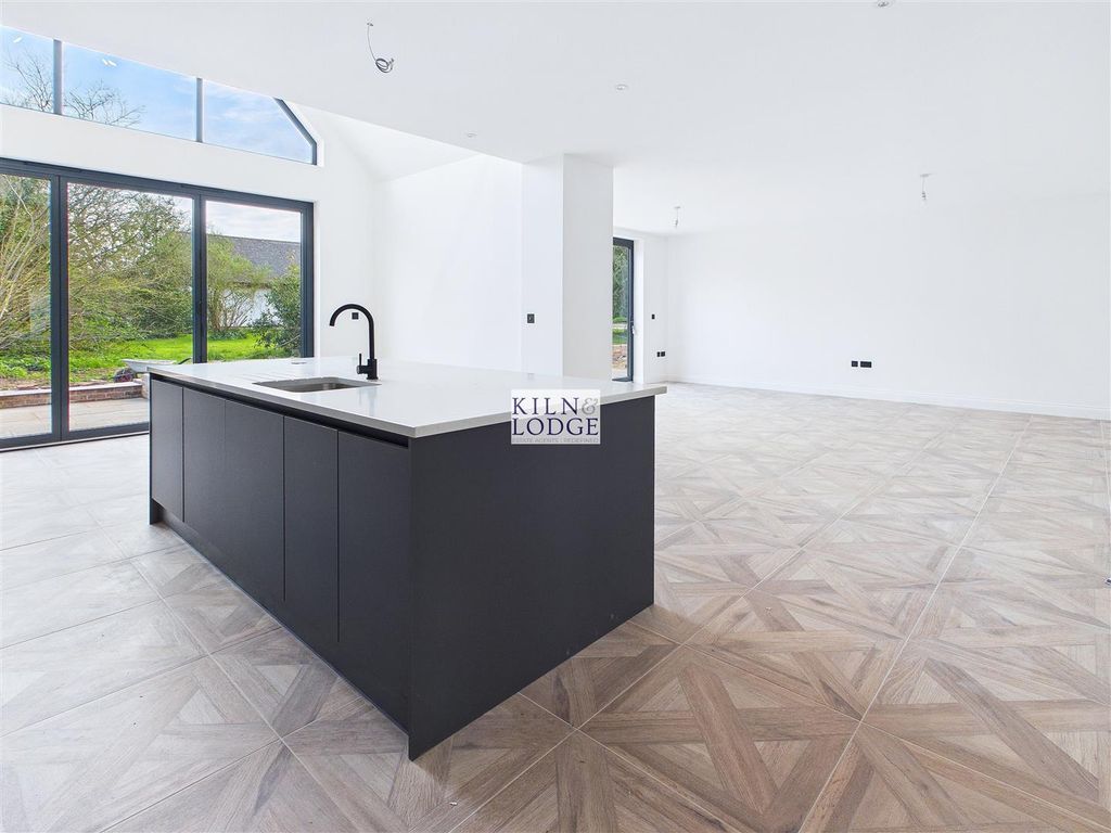 Property photo 1 of 25 Cam04854G0-Pr0174-Still007.Jpg