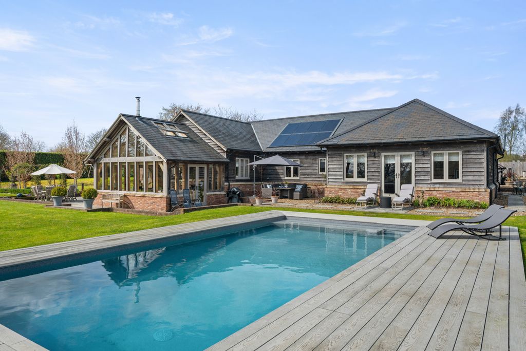 Property photo 2 of 34 Pool