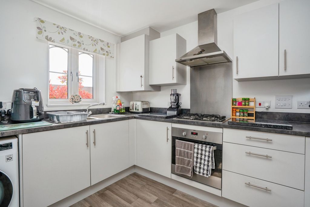 Property photo 2 of 14 Pbox-Img.Jpg