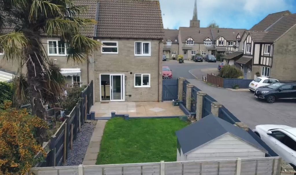 Property photo 2 of 16