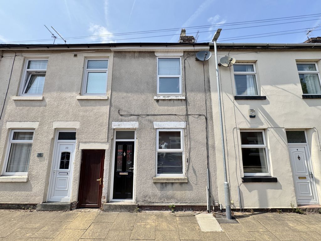 Property photo 1 of 11