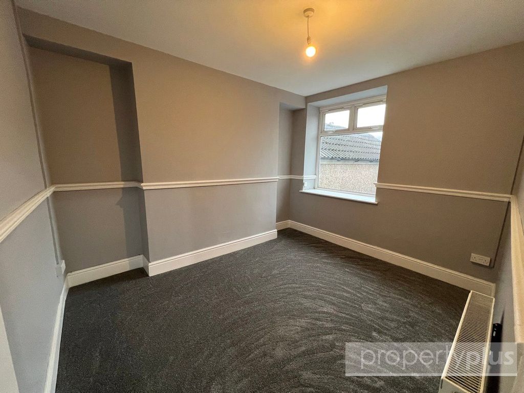 Property photo 3 of 14 Picture No. 09