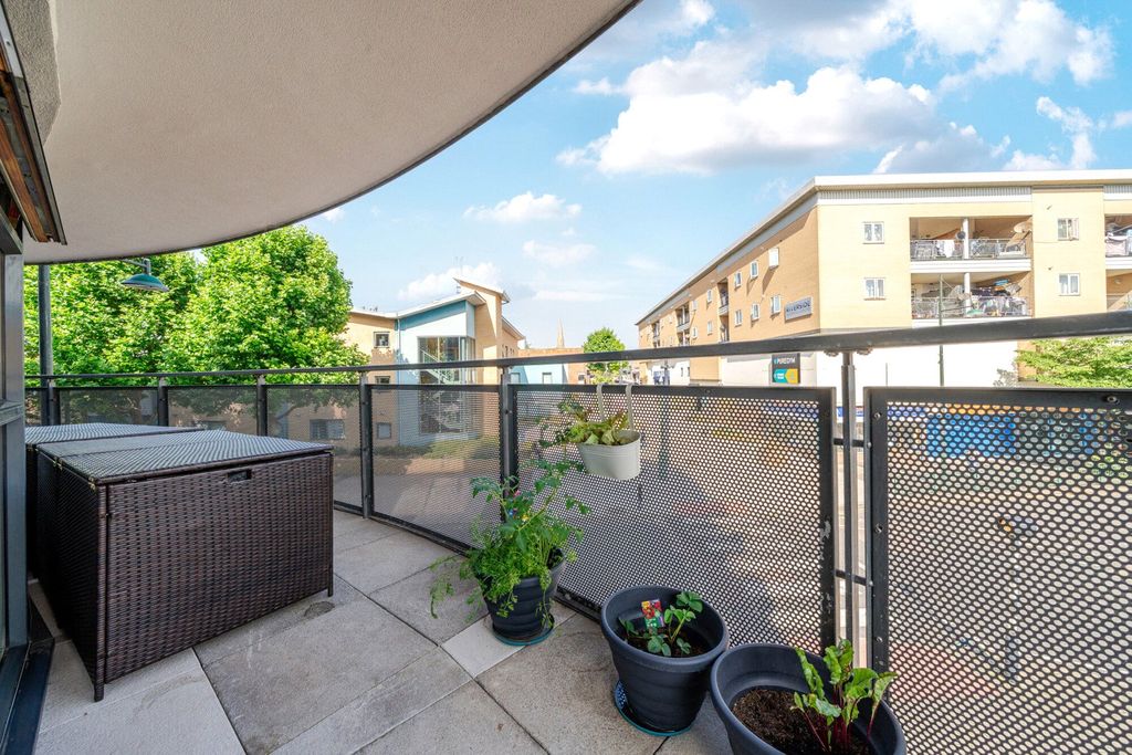 Property photo 2 of 22 Balcony