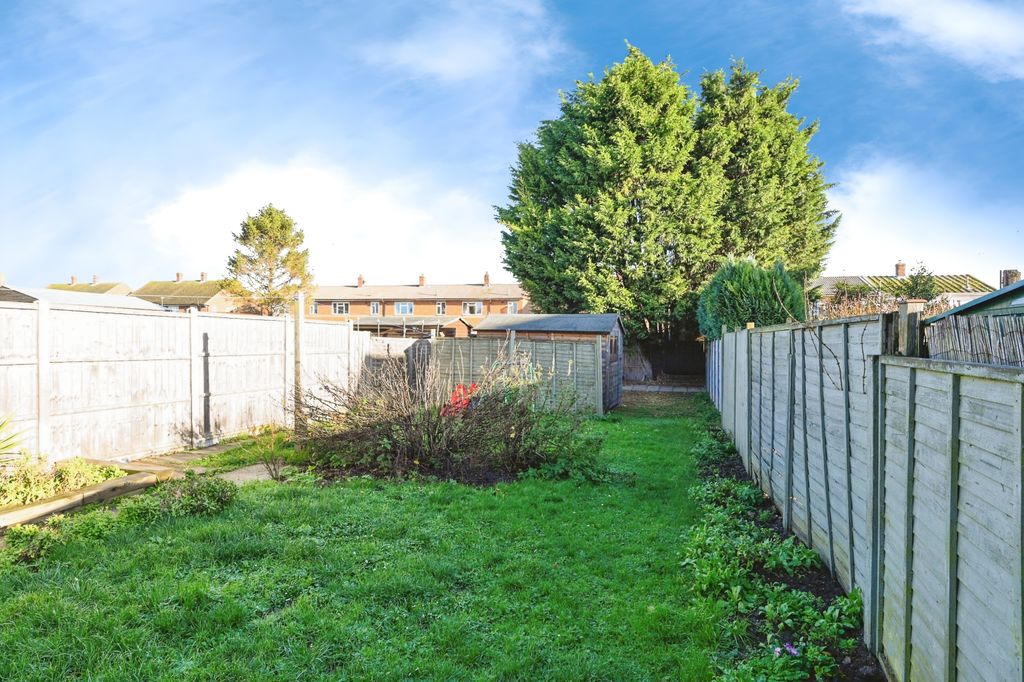 Property photo 2 of 20 60019