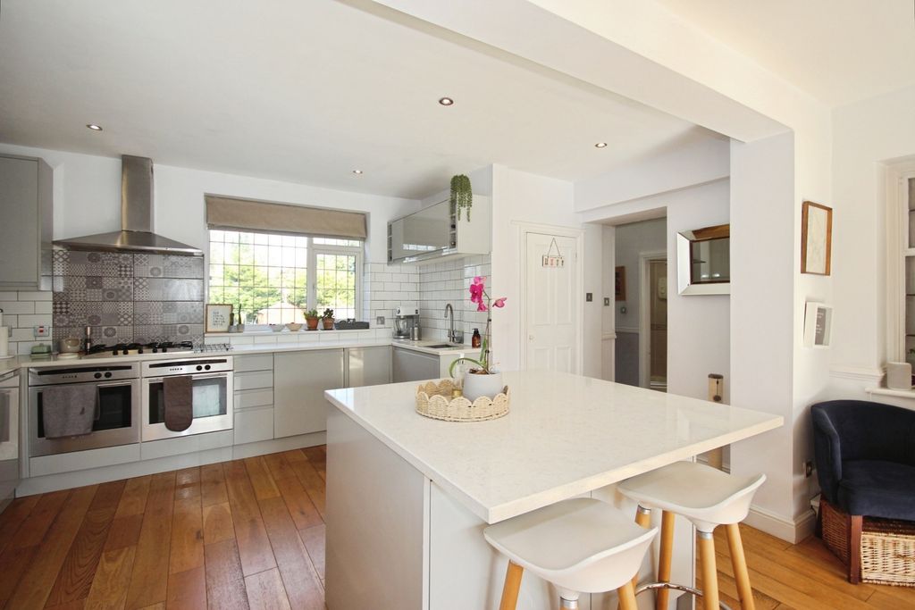 Property photo 2 of 19 Pbox-Img.Jpg