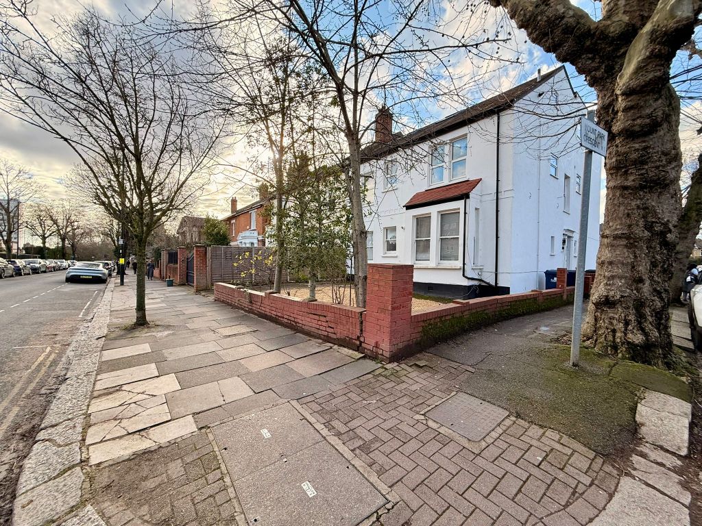 Property photo 3 of 15